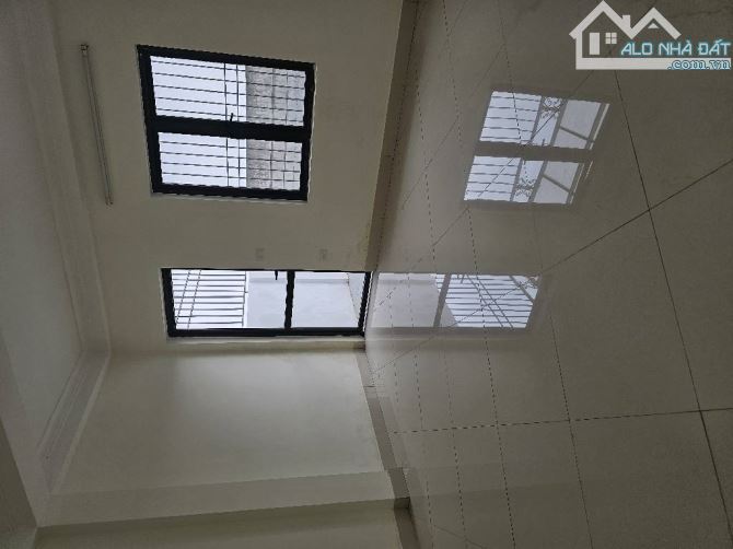 Bán nhà Tam hiệp Thanh Trì 55m×5 tầng , kinh doanh , ô tô đỗ cửa vào nhà . giá hơn 11 tỷ - 4