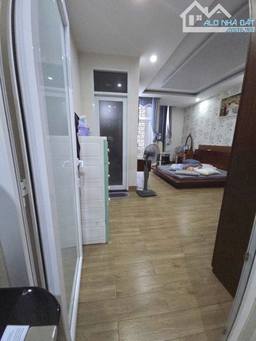 Bán nhà lầu đẹp SR, TC, đường nhựa thông, gần GX Lộc Lâm chỉ 3 tỷ 790 - 4