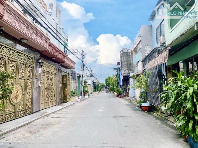 BÁN NHÀ ĐẸP 4X13, 5 - HXH- 4 TẦNG - H LỘ 2 BTD BT - VÀO Ở NGAY CHỈ 5, 5 TỈ - 4