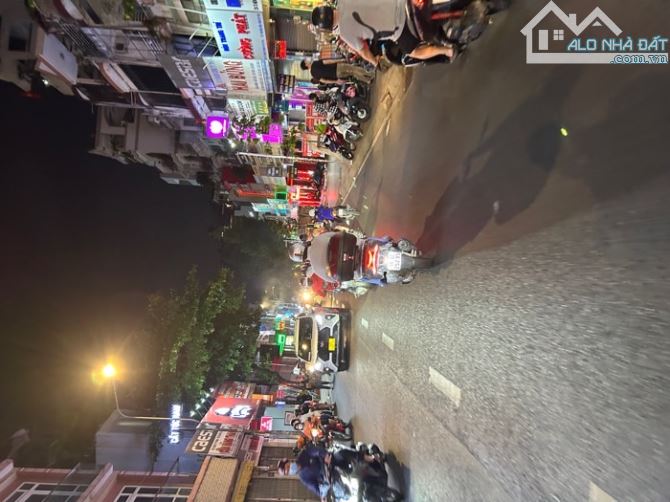 Bán nhà Tô Hiến Thành Q.10, 5 tầng, có ban công và sân thượng, sổ đẹp, nhỉnh 5 tỷ - 4