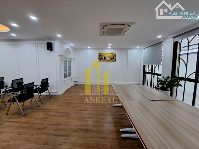 Tòa Nhà Hầm 4 Tầng Trống Suốt 550m2 - Có Thang Máy. Giá 90 Triệu - 4