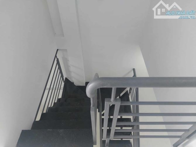 Bán Nhà Song Hành, khu Phố Ẩm Thực sằm uất, 56m2, 2 Tầng BTCT Đường 4 xe hơi ngủ trước nhà - 4