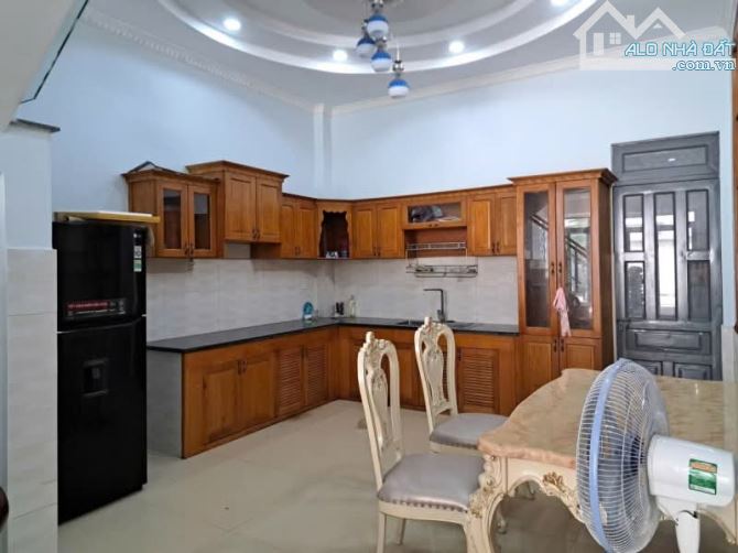 BÁN NHÀ 1 TRỆT 2 LẦU - 64M2 - HOÀN CÔNG - P. BÌNH AN,  DĨ AN - 5 TỶ 8 - 4