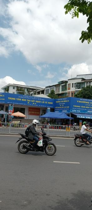 SIÊU PHẨM 4 TẦNG HẺM 10M . Nhà 4 tầng hẻm 10m trên đoạn đường Dương Quảng Hàm 32m vừ - 4