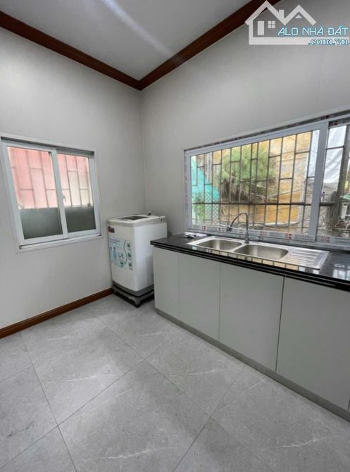 Tập thể thọ lão tầng 2 rộng 40m , về ở ngay - 4