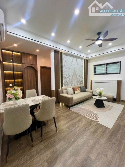 CHÍNH CHỦ BÁN CĂN HỘ 3PN - FULL NỘI THẤT XỊN - Ở NGAY  Toà CT2 HUD 86M NHỈNH 5.7 TỶ - 4