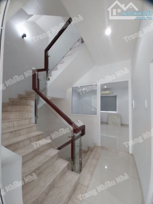 CHỈ 7.5 TỶ  NHÀ 4 TẦNG SÁT M.ẶT T.IỀN HUỲNH TẤN PHÁT, QUẬN 7 ,DT 5x20M,5 PN - 4