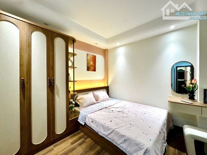 Bán Nhà Phú Nhuận, Nhà Đẹp 5 Tầng - Sát Khu Phan Xích Long - Full Nội Thất - Hơn 7 Tỷ xíu - 4