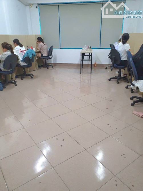 Bán gấp nhà MP Tú Mỡ Cầu Giấy Vỉ hè Oto KD 55m2 x8T nhỉnh 38 tỷ TL. - 4