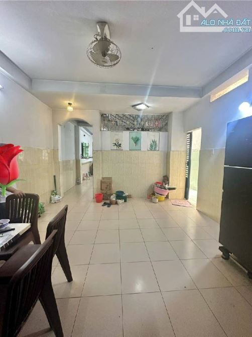 ĐỐI DIỆN BỆNH VIỆN AN BÌNH -DT: 4.23*15m (63M2) - 4 TẦNG-Q.5- 9 tỷ 8 - 4