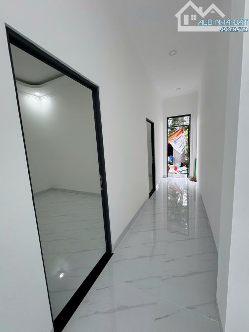 Đi định cư nước ngoài nên cần bán gấp nhà riêng mới xây chưa qua sử dụng cách Quốc lộ 1A 7 - 4