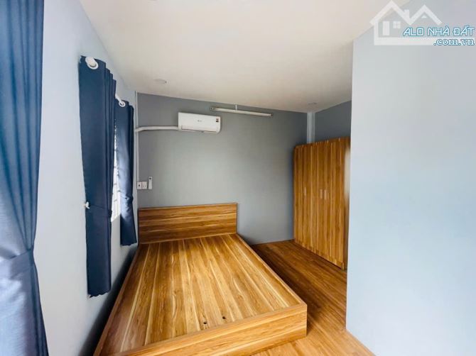 Nhà Thạch Lam khu VIP Tân Phú, 3 tầng, ngang 4.2m, chỉ 2.4 tỷ - 4