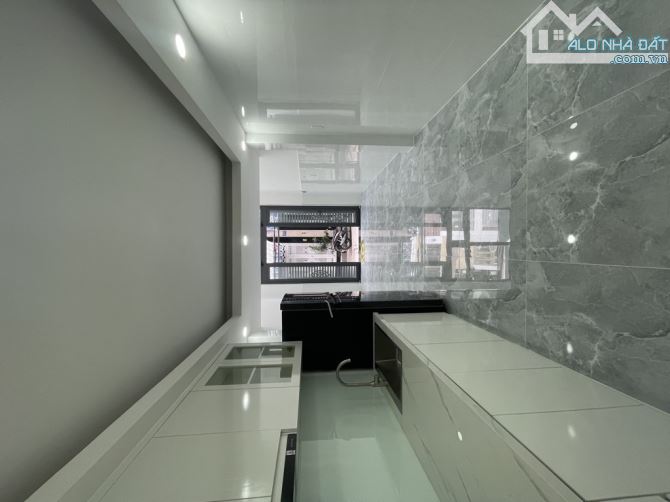 NHÀ MỚI VÀO Ở NGAY - HẺM XE HƠI - MINH PHỤNG – P.5 - QUẬN 6. -DT: 36M2 -  6 TỶ 5 - 5