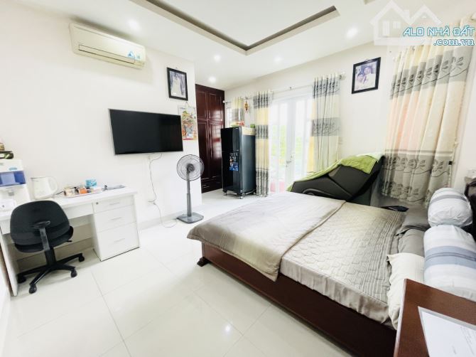 Bán nhà đẹp 3 tầng ,ô tô ngủ trong nhà .Huỳnh Tấn Phát,Quận 7.Giá 7.8 tỷ. - 5