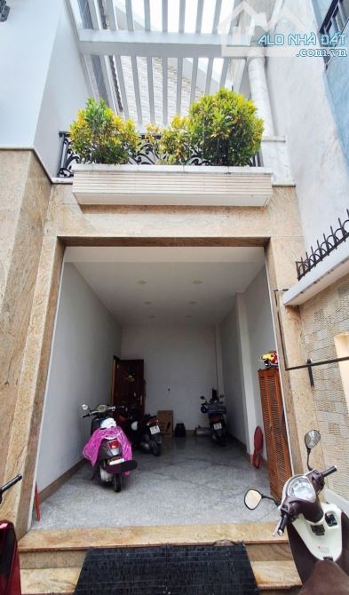 Bán gấp biệt thự mini. 155m2. Ngan 8m. Liên khu 4-5. Chỉ 11.3ty - 5