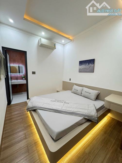 NHÀ 1 MÊ FULL NỘI THẤT HẺM NGUYỄN ĐÌNH CHIỂU: Giá 5,5 tỷ - 5