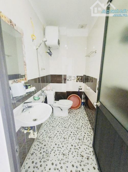 🏡 Bán nhà 3 tầng đl 81 Phạm Hữu Điều, Lê Chân ~40m Giá chỉ 2,38 tỷ - 5