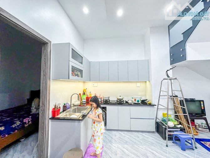 NHÀ LẦU MỚI HẺM ĐƯỜNG LÊ HỒNG NHI - Q. CÁI RĂNG (cũ ) - TP CẦN THƠ - 5