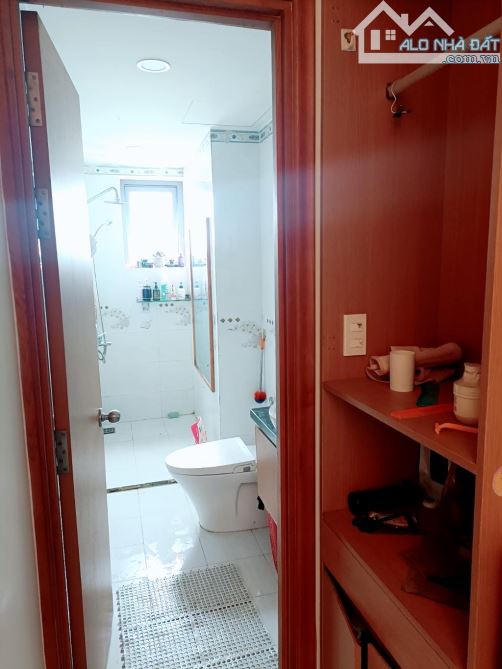 Nhà Riêng 3 tầng Linh Xuân,60m2, HXT,Sổ hồng Riêng, chỉ 5 tỷ - 5