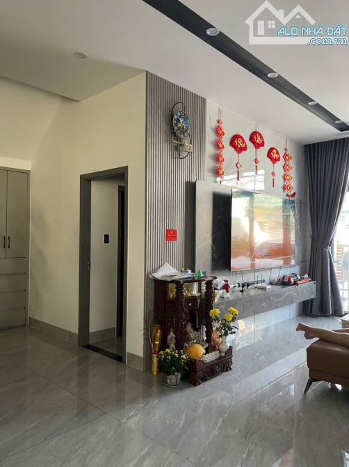 BÁN BIỆT THỰ ĐẸP XÂY DỰNG KHÔNG GIAN MỞ P12 GẦN KHU BỒ ĐỘI 129 - 5