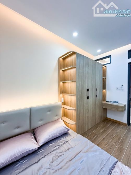 Nhà 3 tầng 4 phòng ngủ giá 4 tỷ 680 đường Nguyễn Thái Sơn Phường 4 Gò Vấp SHR full nội t - 5
