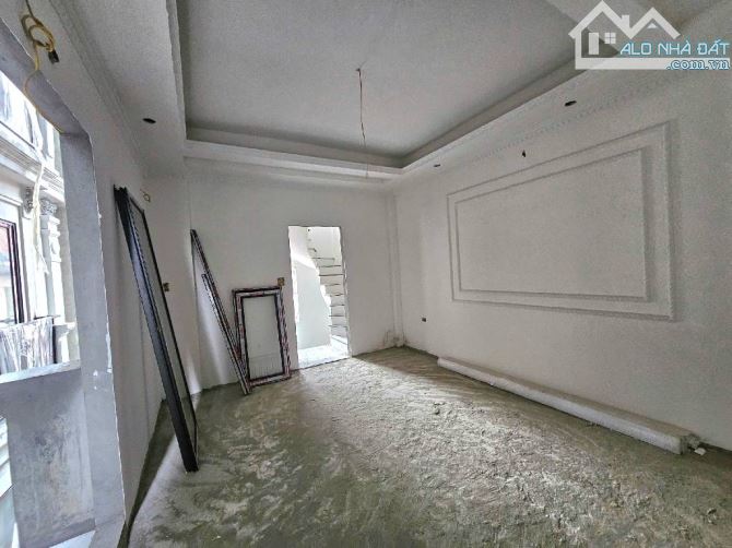 Vị trí hiếm, OTo đỗ cổng Ngô Gia Tự - Long Biên 30m x mt 7m x 5T nhỉnh 6 Tỷ cực hiếm - 5