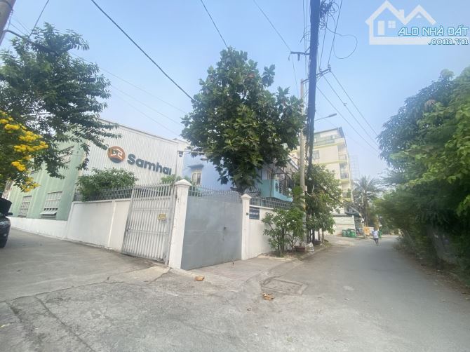 Đất bán Khu Bên Sông Sài Gòn Đường 36 Linh Đông Thủ Đức DT: 4000m2. Giáp Phạm Văn Đồng - 5