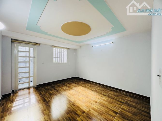 QUẬN 6 -  GẦN CHỢ BÀ HOM – HẺM XE HƠI – CÁCH 1 CĂN RA HẺM XE TẢI – 2 TẦNG  – NHỈNH 4T - 5