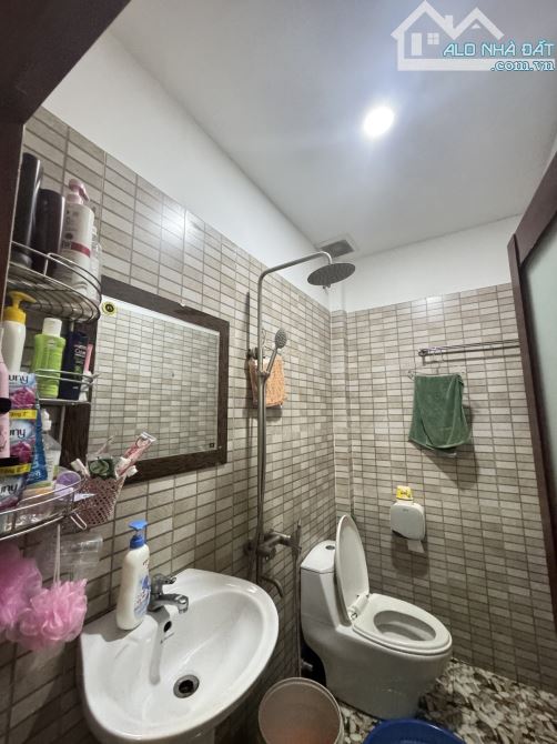 HẺM XE HƠI 4C - NHÀ LÔ GÓC 2 TẦNG ĐÚC - DT 44M2 - LINH XUÂN - GIÁ CHỈ 3,5 TỶ - 5