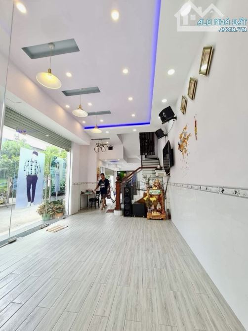 HẺM 8M P. TÂY THẠNH TÂN PHÚ - DT: 4X15M - 5 TẦNG LÔ GÓC NHÀ MỚI - 5