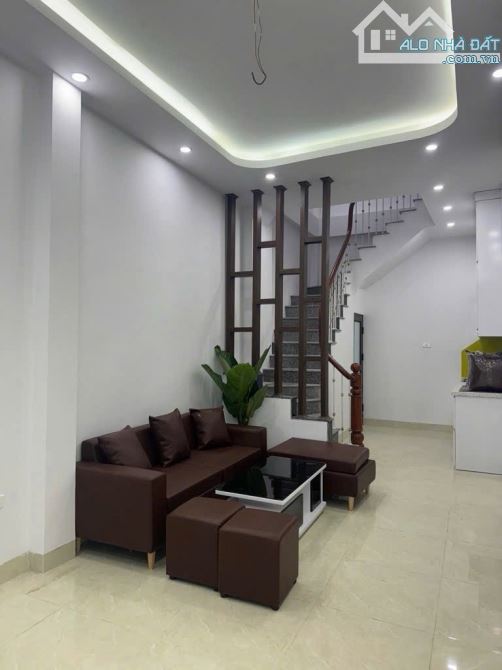 BÁN NHÀ THỤY KHUÊ 31M2 XÂY 5 TẦNG MỚI GIÁ CHỈ 8.2 TỶ - 5