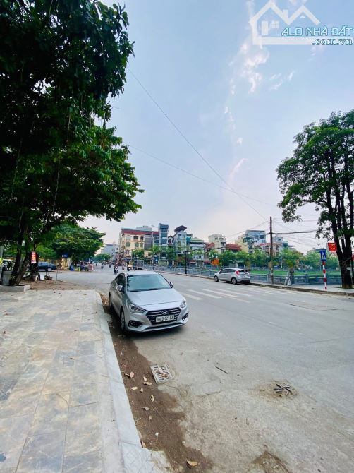 BẮC TỪ LIÊM – TOÀ NHÀ VĂN PHÒNG 7 TẦNG THANG MÁY, VIEW HỒ, VỈA HÈ RỘNG 152m² × 7 tầng × MT - 5