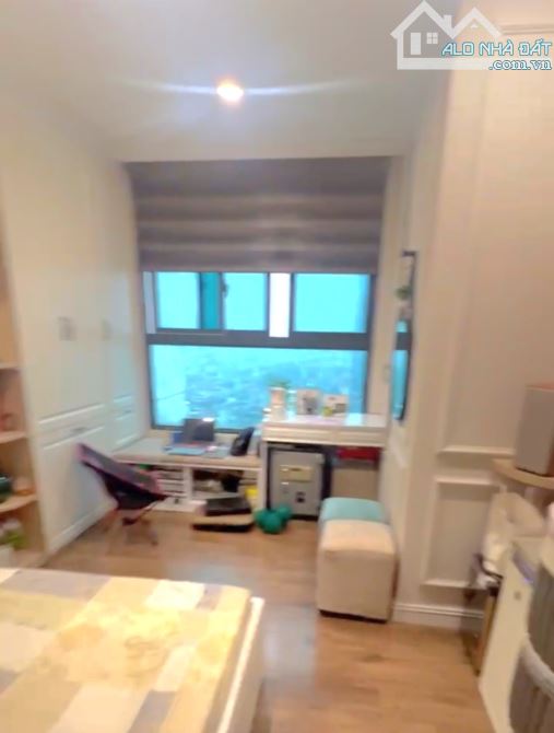 Tòa VNT Tower 19 Nguyễn Trãi. DT 96m -3pn, 2wc. Gia TL - 3