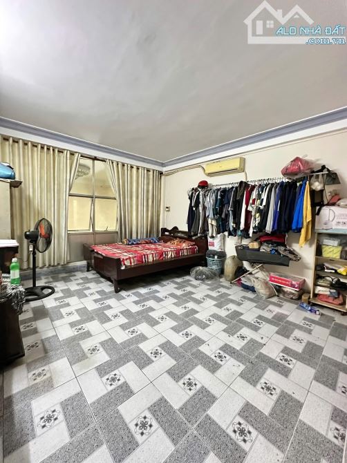 Bán Nhà Hẻm Xe Hơi 8m, Phú Định Quận 8,  DT:4,2*12 - SHR, 4 Lầu, 4PN, Ko QH, Giá 5,2 Tỷ - 5