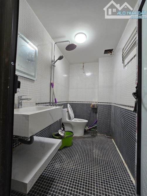 Vũ Tông Phan – 5 Tầng Đẹp, 39m², Full Nội Thất, Cách Phố Vài Bước – 9 Tỷ - 5
