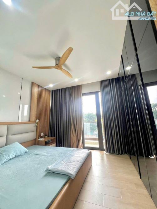 Giảm 400tr, Lê Trọng Tấn, Tân Phú, 4 tấm, 4.3x18, ô tô ngủ, giá 8.75 - 5