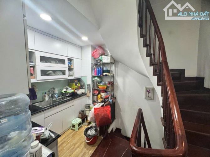 Hoàn Kiếm * Mặt Phố Kinh Doanh – 5 Tầng Ôtô Lùi Nhà – Sổ Nở Hậu 9,78 Tỷ ( có thương lượng - 5