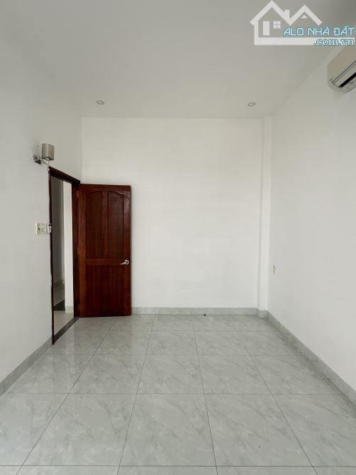 NHÀ MỚI ĐẸP TRỆT LẦU HẺM Đ.HOA VIÊN THÀNH ĐẠT GẦN ĐH Y DƯỢC, ĐH CẦN THƠ, ST LOTTE - 5