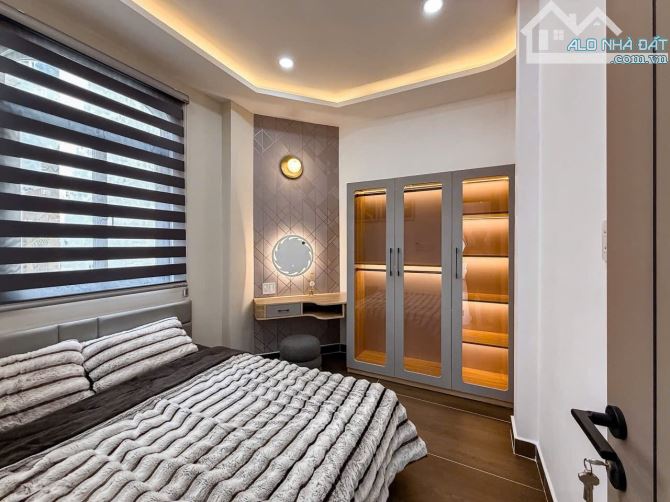 Bán Nhà Phú Nhuận - Siêu Phẩm 4 Tầng - Full Nội Thất - Vào Ở Ngay - Chỉ 6.45 Tỷ - 5
