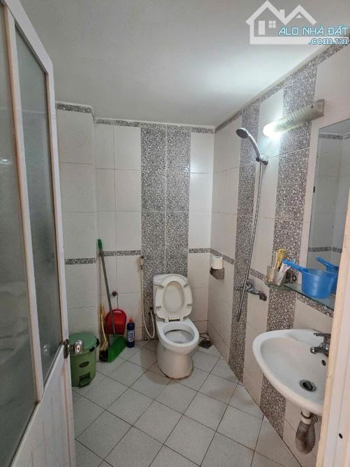 ❌❌❌NGÕ THÔNG BA GÁC ĐỖ CỬA - GẦN PHỐ - GẦN Ô TÔ - 5 bước ra MẶT PHỐ KHƯƠNG ĐÌNH❌❌❌ - 5