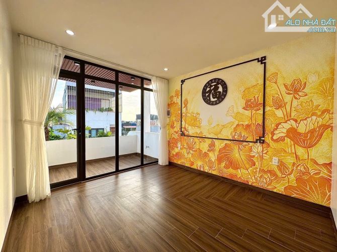 NHÀ ĐẸP ĐÔNG KHÊ 2 NGÕ 2 Ô TÔ TRÁNH NHAU HƠN 6 tỷ - 6