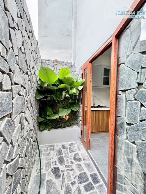 Nhà đẹp 1 sẹc Dương Thị Mười - Ngay chợ Hạt Điều - 60m2 -  2 tầng - Chỉ 4,98 tỷ - 6