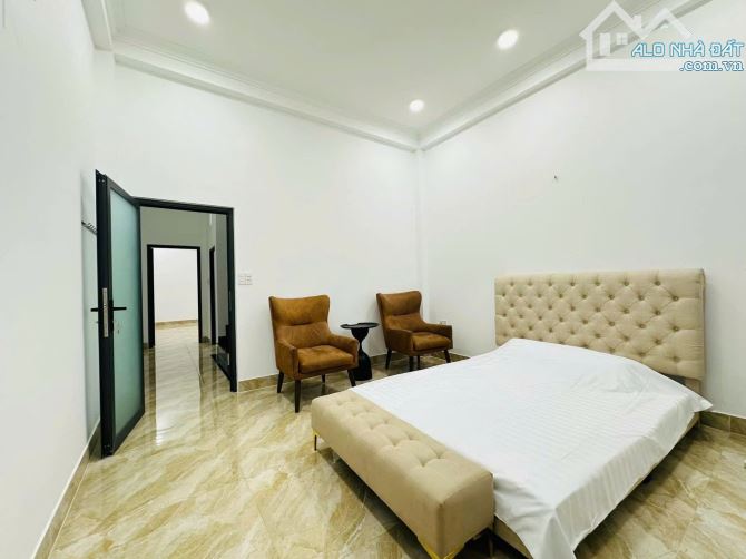NHÀ ĐẸP GIÁ NGỘP TRÊN ĐƯỜNG HOÀ HƯNG, QUẬN 10 - GIÁ: 5,56TỶ/ 5,6M X DÀI 13M. SỔ SẴN HOÀN C - 6