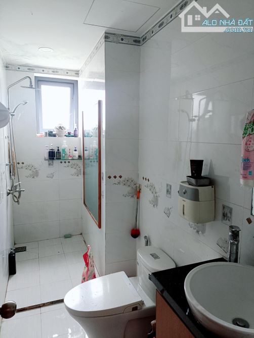 Nhà Riêng 3 tầng Linh Xuân,60m2, HXT,Sổ hồng Riêng, chỉ 5 tỷ - 6
