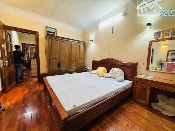BÁN NHÀ PHÂN LÔ CẦU GIẤY - NGÕ TO NHƯ PHỐ - Ô TÔ VÀO NHÀ, DT 59M2, 4 TẦNG, MT 4M CHỈ 21 TỶ - 6