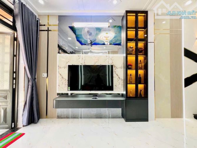 Bán nha đường nguyễn ảnh thủ q12 3 tầng 4x15 sân để oto giá 5.4 tỷ - 6