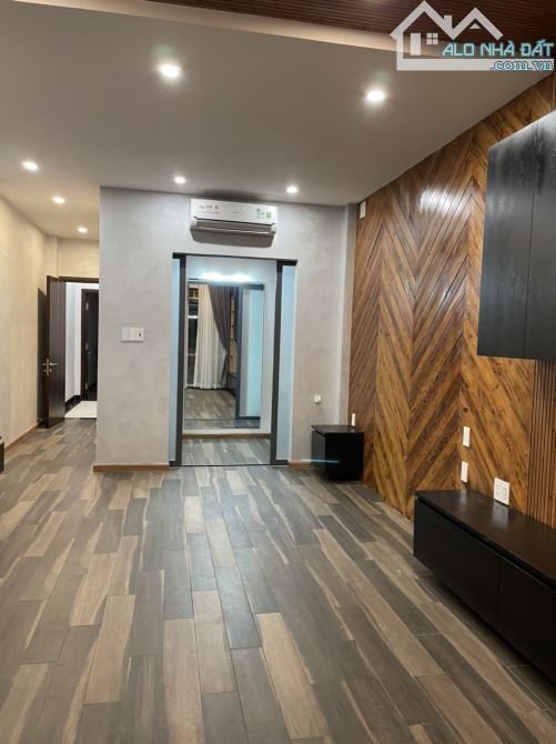 Bán nhà hẻm xe hơi đường Nguyễn Đình Khơi, 4 x 12, 3 tầng, giá chỉ 9,5 tỷ - 6