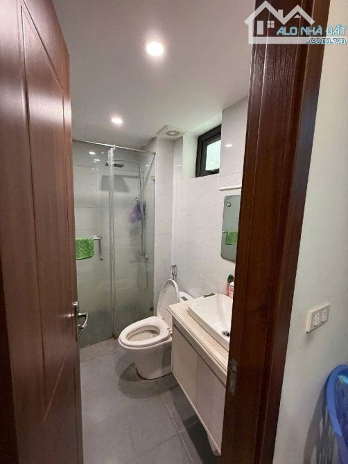 B.Á.N NHÀ  LAI XÁ, GARA , Ô TÔ TRÁNH DỪNG ĐỖ, THANG MÁY ÊM DU  72M2, 15 TỶ 9 - 6
