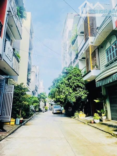 BÁN NHÀ MỚI 2 TẦNG ĐÚC BTCT  TÂN HƯƠNG HẺM NHỰA 8M THÔNG 4X14M2 SÔ VUÔNG A4 GIÁ 6 TỶ - 6