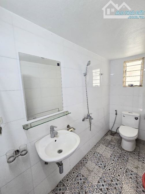 BÁN NHÀ AN DƯƠNG VƯƠNG 38 m2 XÂY 5 TẦNG GIÁ CHỈ 8.5 TỶ - 6